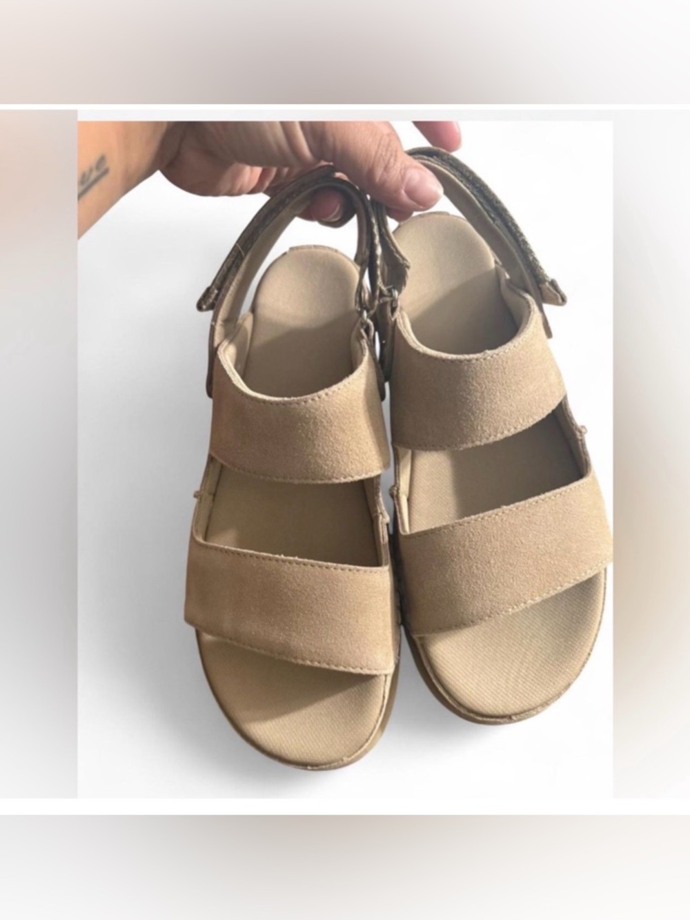 NEW 📣 UGG Goldenstar Glide sandals in a neutral tan & cream